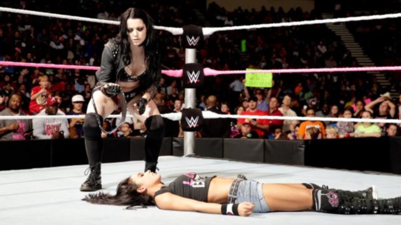 SmackDown: Επιμένουν ο Rollins και οι Authority (photos+videos)