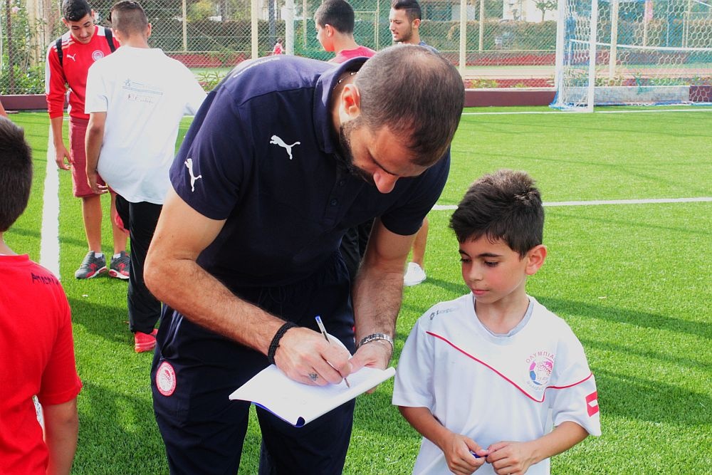 Ολυμπιακός: Αγιασμός στις ακαδημίες στο Ηράκλειο (photos)