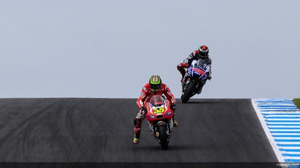 Moto GP: Ιστορική νίκη για Ρόσι (photos+videos)