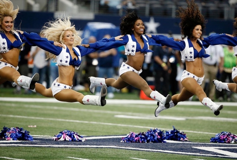 NFL: Συνεχίζουν οι Cheerleaders, στο περιθώριο οι Μπιλς (photos)