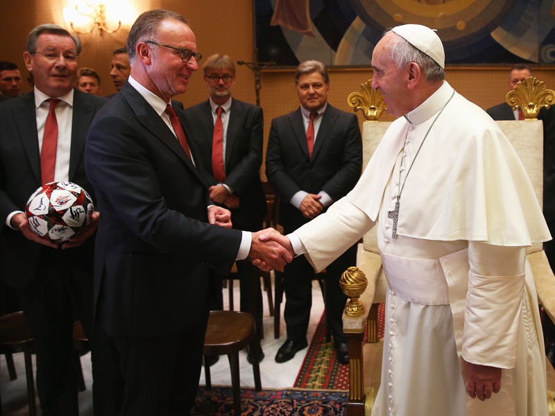 Με τις ευλογίες του Πάπα η Μπάγερν (video+ photos)