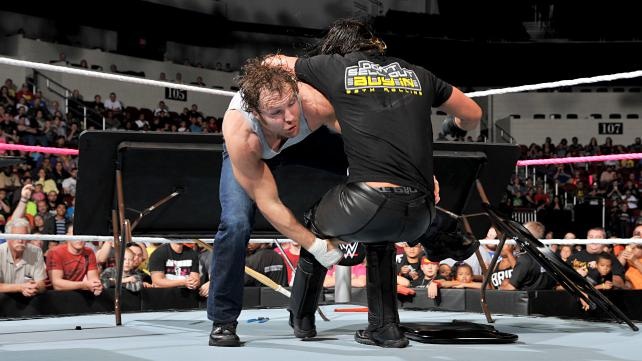 SmackDown: «Αρχηγός» ο Dean Ambrose (photos+videos)