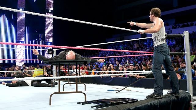 SmackDown: «Αρχηγός» ο Dean Ambrose (photos+videos)