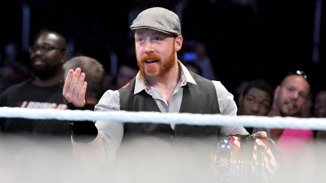 SmackDown: «Αρχηγός» ο Dean Ambrose (photos+videos)