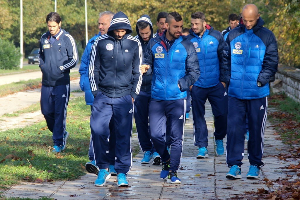 ΑΕΛ Καλλονής: Πρωινός περίπατος στη λίμνη (photos)