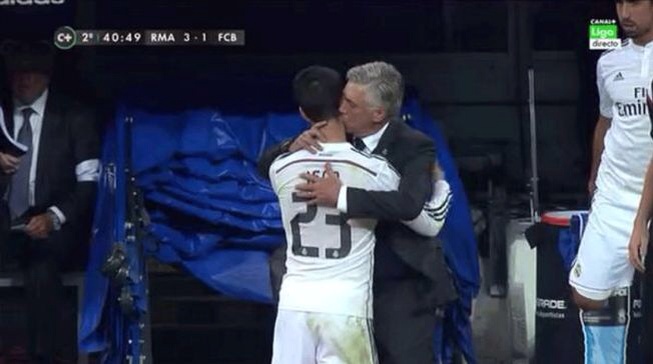 Ρεάλ Μαδρίτης: Το... ρουφηχτό φιλί του Αντσελότι στο λαιμό του Ίσκο (photos)