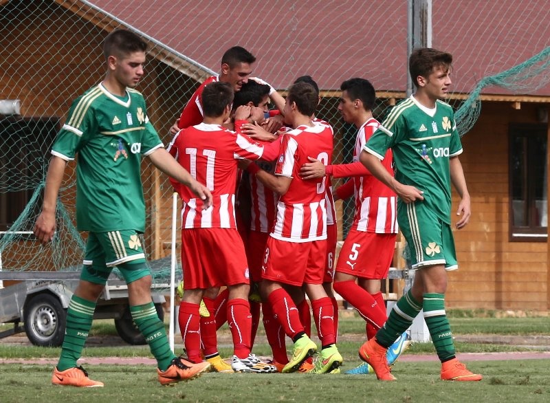 «Κοκκίνισε» το ντέρμπι των Νέων (photos)