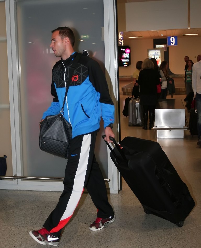 ΑΕΚ: Έφτασε ο Ίνγκλις (photos)