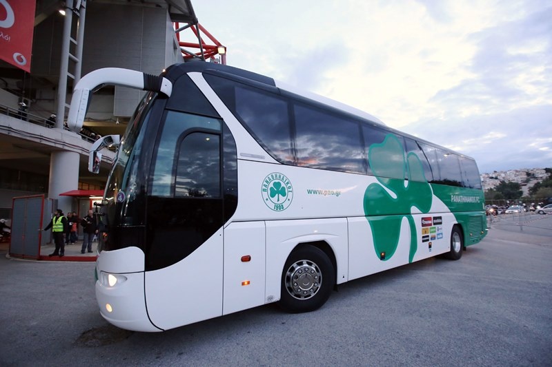 Ολυμπιακός – Παναθηναϊκός: Η άφιξη του «τριφυλλιού» (photos)