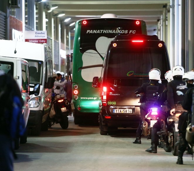 Ολυμπιακός – Παναθηναϊκός: Η άφιξη του «τριφυλλιού» (photos)