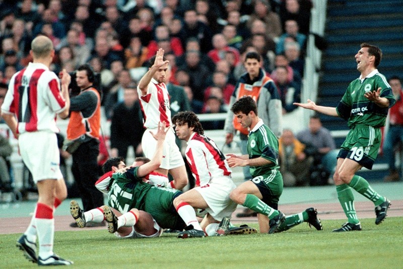 Ολυμπιακός - Παναθηναϊκός: Αιώνιο… κολάζ (photos)