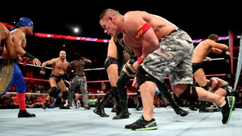Raw: Αναλαμβάνει τη διάλυση των Authority o Cena (photos+videos)