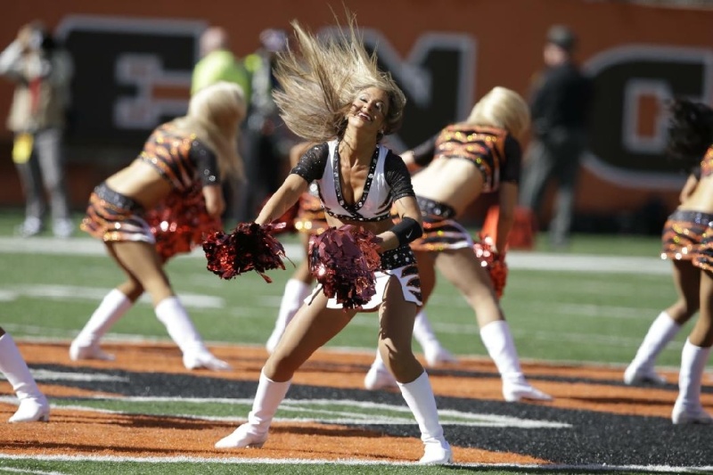 NFL: Ξεκίνησαν οι απόκριες για τις Cheerleaders (photos)