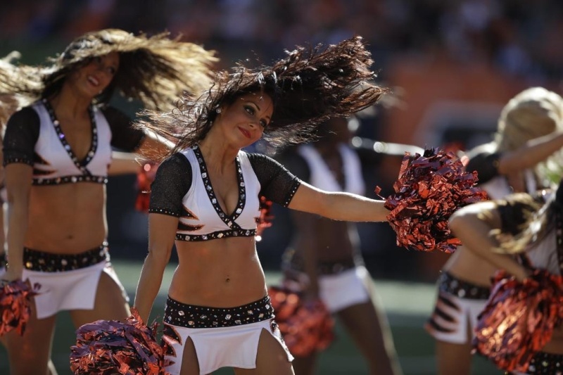 NFL: Ξεκίνησαν οι απόκριες για τις Cheerleaders (photos)