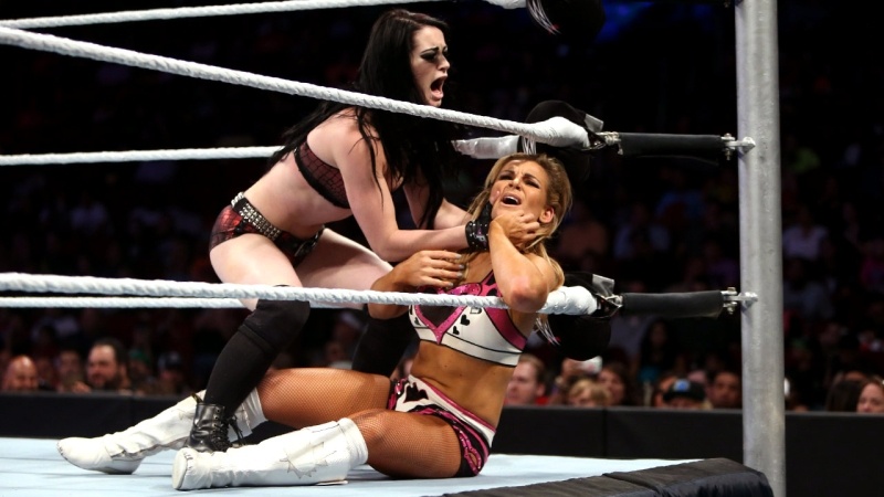 Main Event: Παρέμβαση και νίκη για τους Usos (photos+videos)