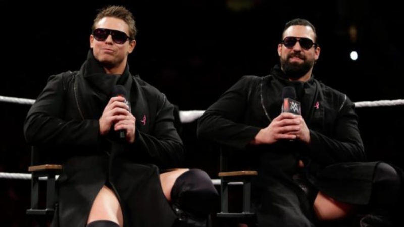 Main Event: Παρέμβαση και νίκη για τους Usos (photos+videos)