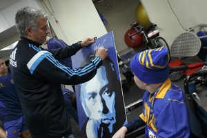 H συγκινητική συνάντηση Μουρίνιο με 11χρονο καρκινοπαθή (photos)