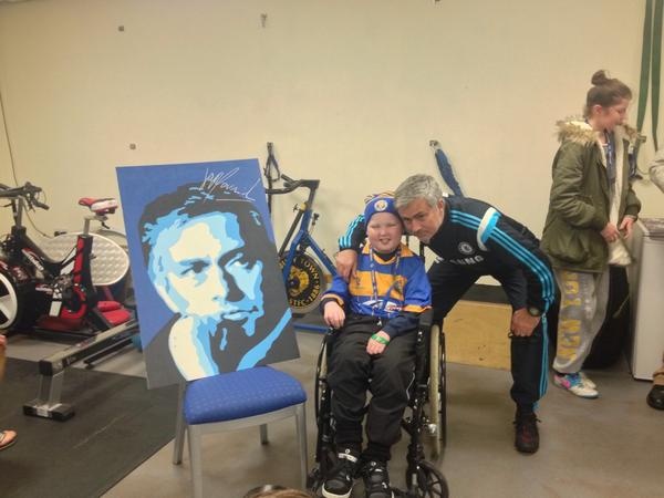 H συγκινητική συνάντηση Μουρίνιο με 11χρονο καρκινοπαθή (photos)