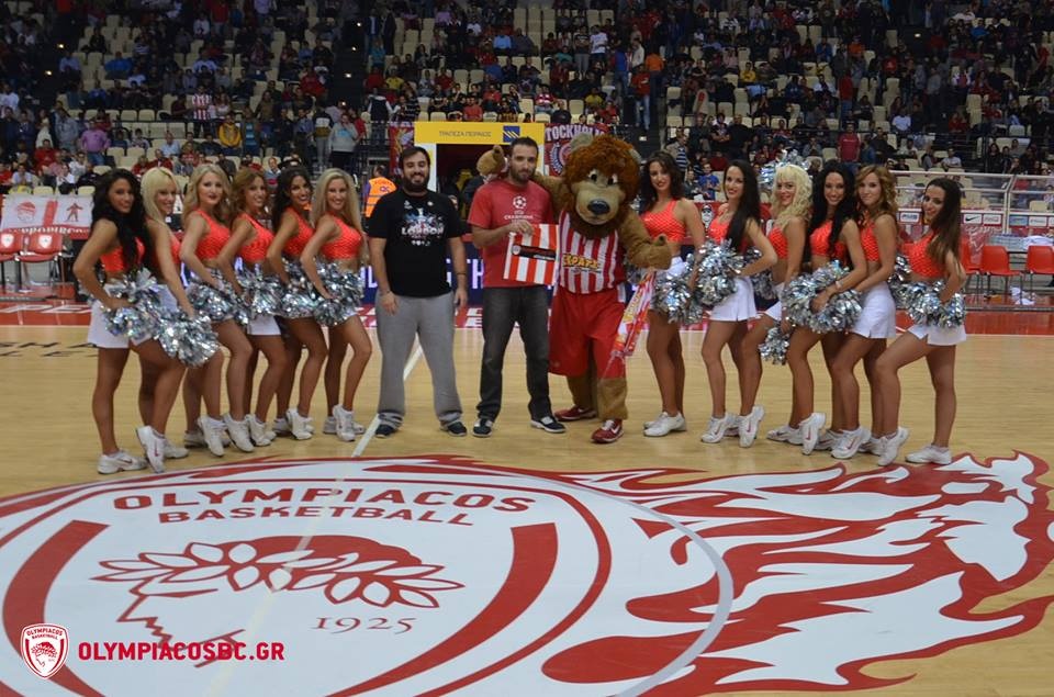 Ολυμπιακός: Χάρηκαν μικροί, μεγάλοι! (photos)