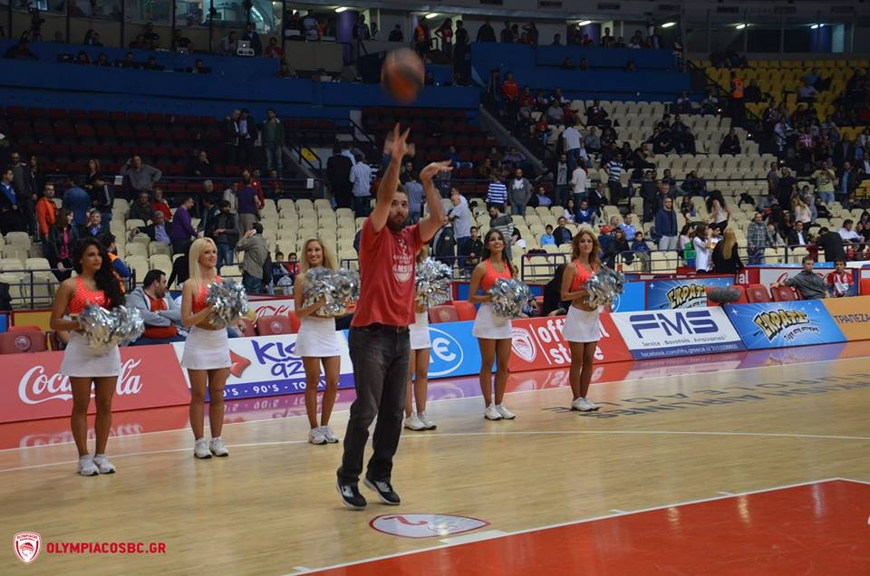 Ολυμπιακός: Χάρηκαν μικροί, μεγάλοι! (photos)