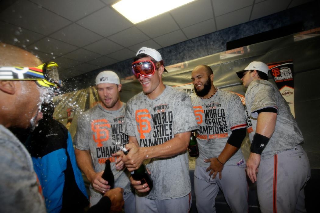 MLB: Άρχοντας Bumgarner, δυναστεία για Τζάιαντς (photos+videos)