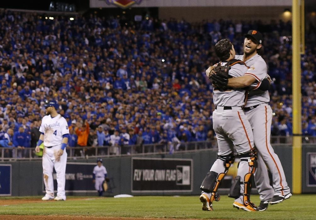 MLB: Άρχοντας Bumgarner, δυναστεία για Τζάιαντς (photos+videos)