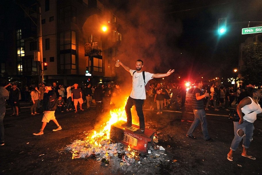 Πυροβολισμοί και μαχαιρώματα σε πανηγυρισμούς του … μπέιζμπολ (video+photos)