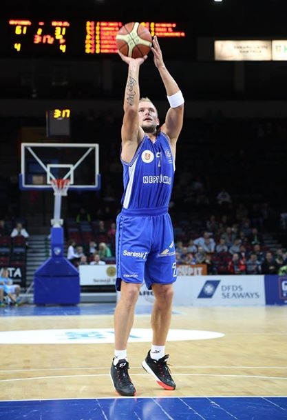 Μαζέικα στο Onsports: «Αστείο ότι θα παίζαμε με Ολυμπιακό» (photos+videos)