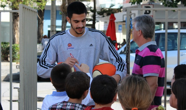 Ρέθυμνο: Σουτ σε δύο Δημοτικά (photos)