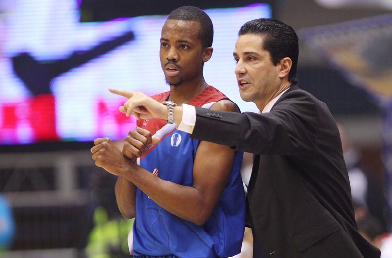 ΜακΚόλουμ: «Θα πάει εξαιρετικά ο Σφαιρόπουλος στον Ολυμπιακό» (tweet+photos)