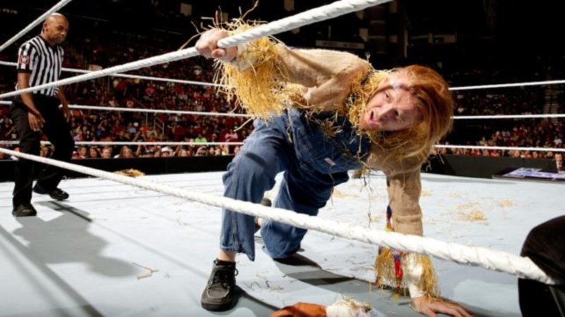 SmackDown: Αποκριάτικο επεισόδιο με τρέλες του Ambrose (photos+videos)