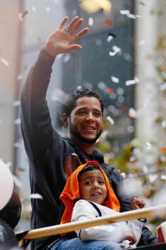 MLB: Βροχερή παρέλαση στο Σαν Φρανσίσκο (photos+video)