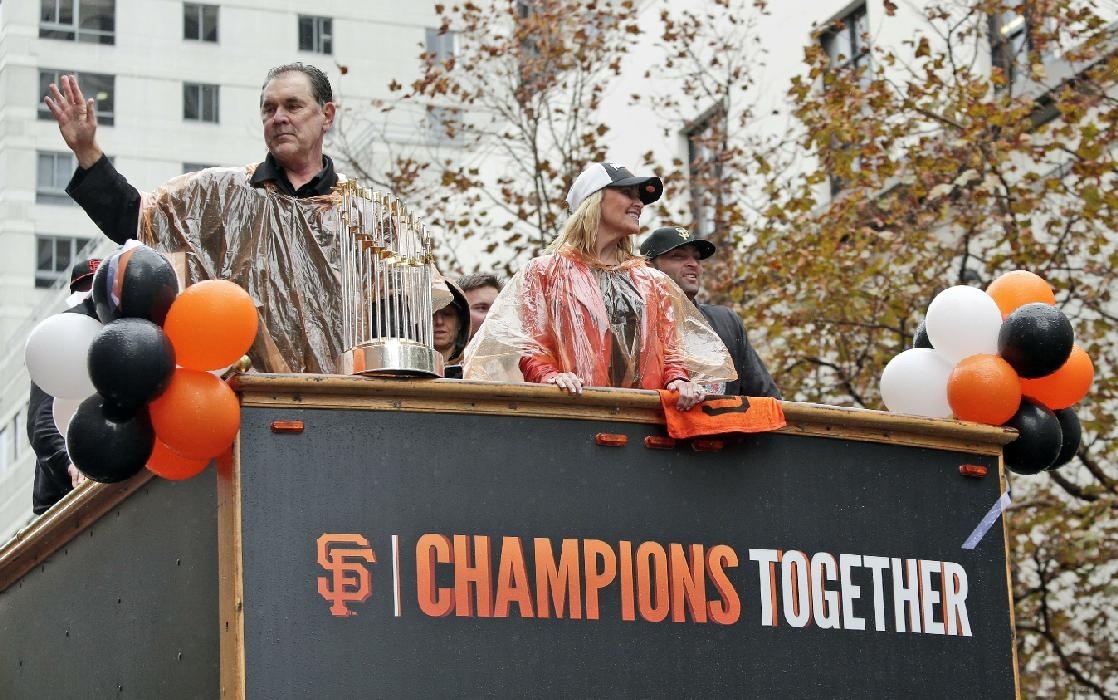 MLB: Βροχερή παρέλαση στο Σαν Φρανσίσκο (photos+video)