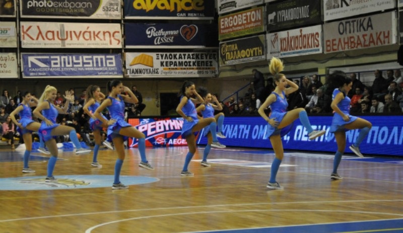 Ρέθυμνο: Τα εύσημα στις Dolphin Breaths (photos)