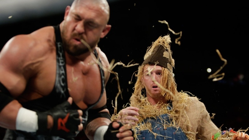 SmackDown: Αποκριάτικο επεισόδιο με τρέλες του Ambrose (photos+videos)
