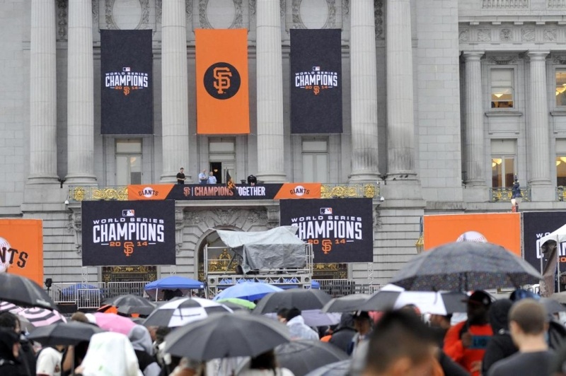 MLB: Βροχερή παρέλαση στο Σαν Φρανσίσκο (photos+video)