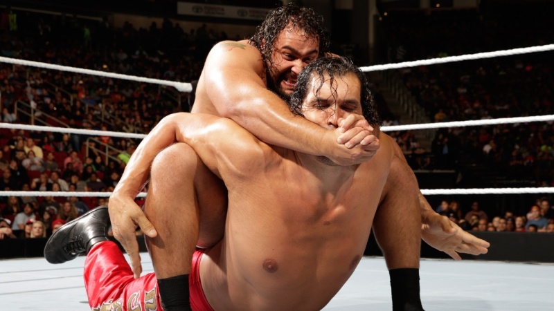 SmackDown: Αποκριάτικο επεισόδιο με τρέλες του Ambrose (photos+videos)