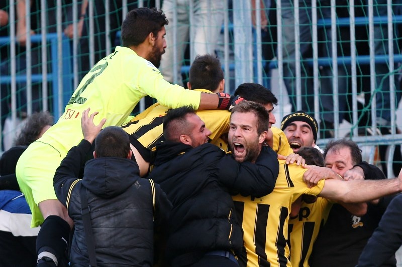 Αχαρναϊκός – ΑΕΚ 1-2: Το ξέσπασμα χαράς στο τέλος (photos)