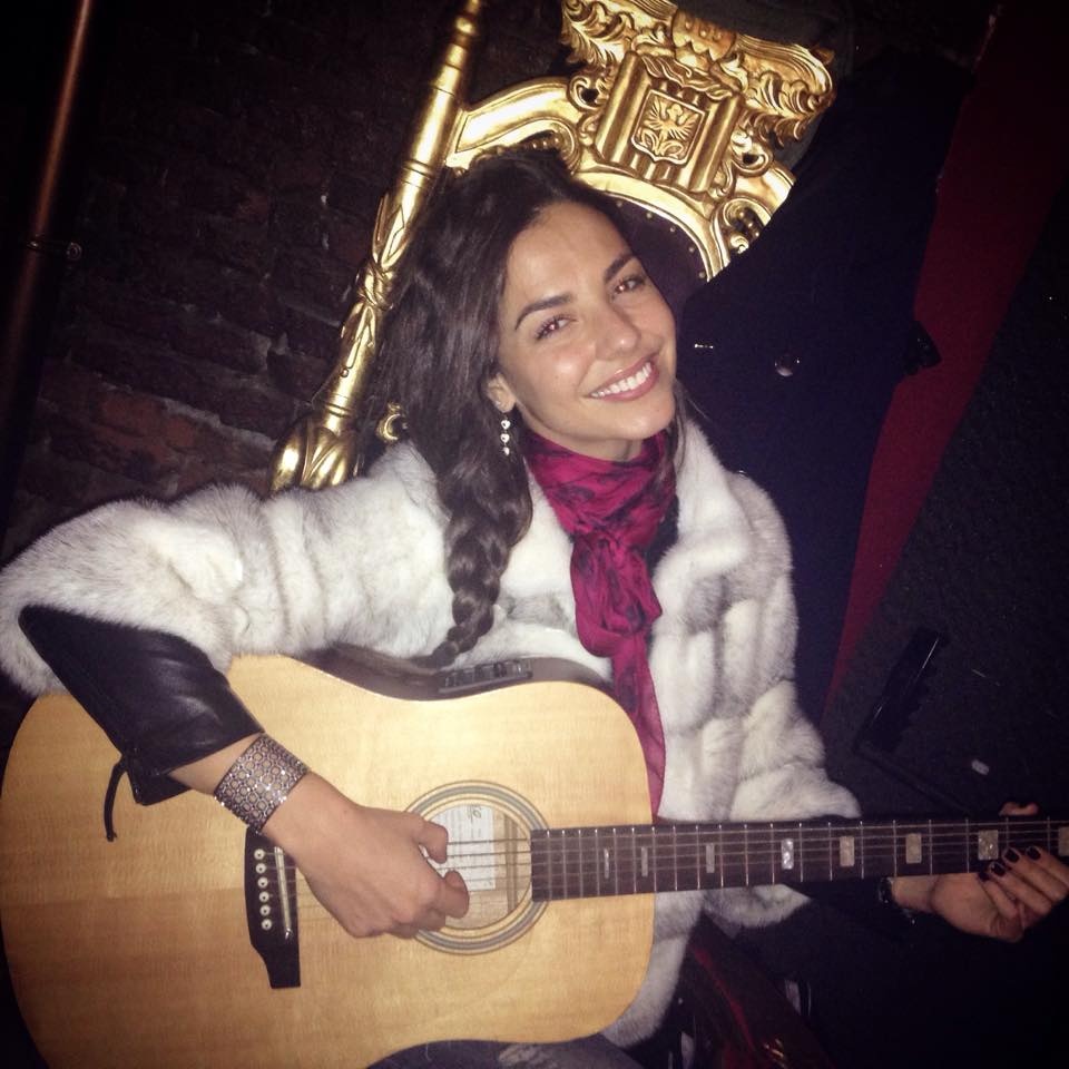 Λάουρα στο Onsports: «Η Γιουβέντους θα… ταλαιπωρήσει τον Ολυμπιακό!» (photos+videos)