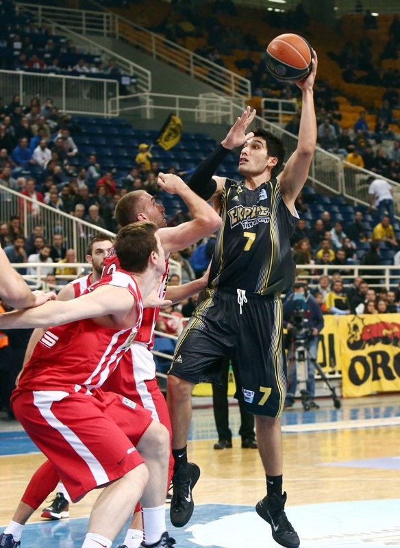 Basket League ΣΚΡΑΤΣ: ΑΕΚ - Ολυμπιακός 62-81 (photos)