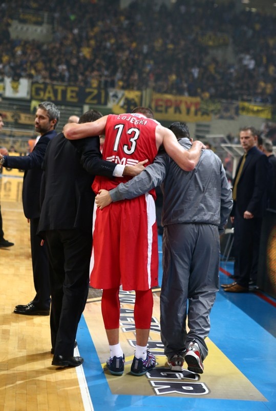 Ολυμπιακός: Ανησυχία για Λοτζέσκι (photos)