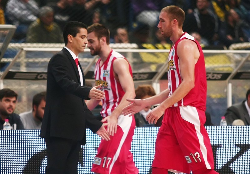 Ολυμπιακός: Ανησυχία για Λοτζέσκι (photos)