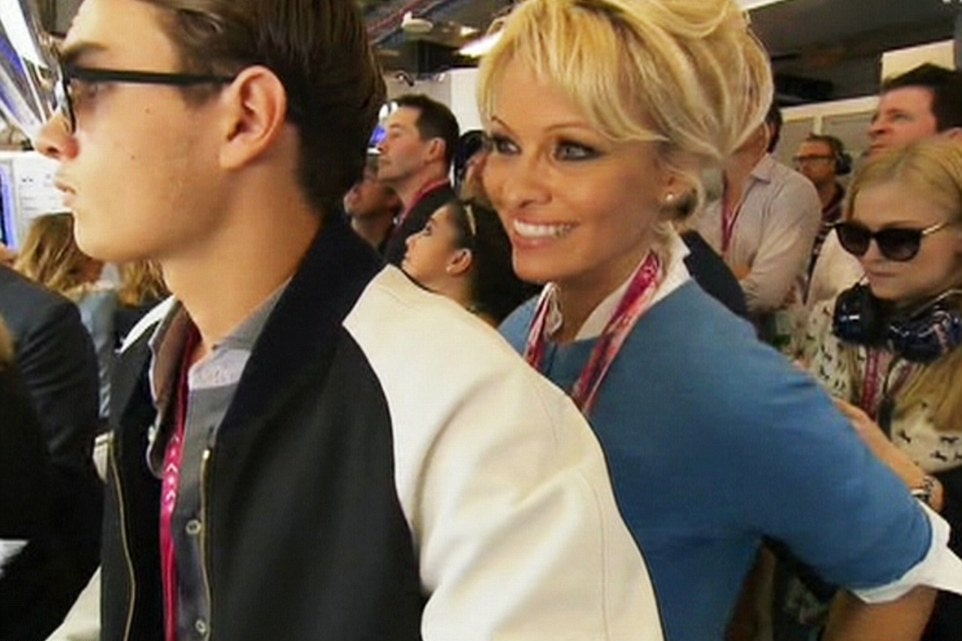 Φόρμουλα 1: Είδε Χάμιλτον η Πάμελα Άντερσον (photos)