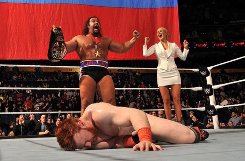 Raw: Επέστρεψε ο Vince McMahon (photos+videos)