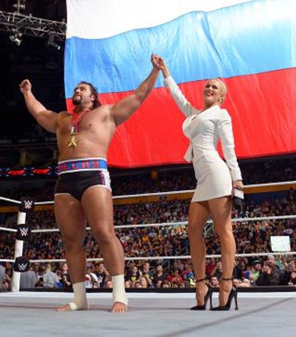 Raw: Επέστρεψε ο Vince McMahon (photos+videos)