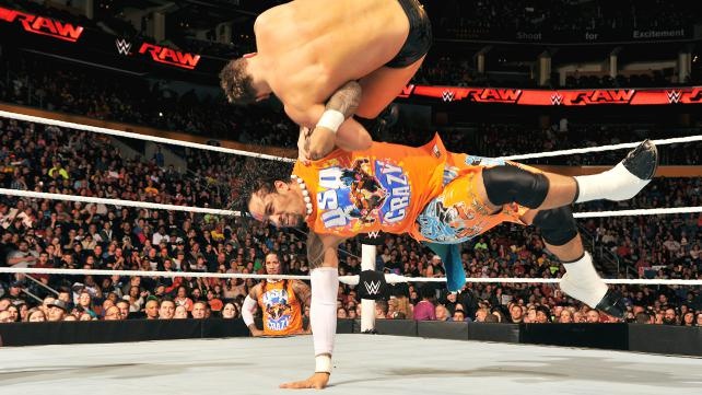 Raw: Επέστρεψε ο Vince McMahon (photos+videos)