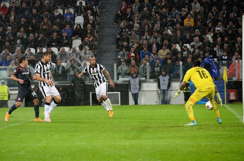 Γιουβέντους - Ολυμπιακός 3-2 (photos+video)