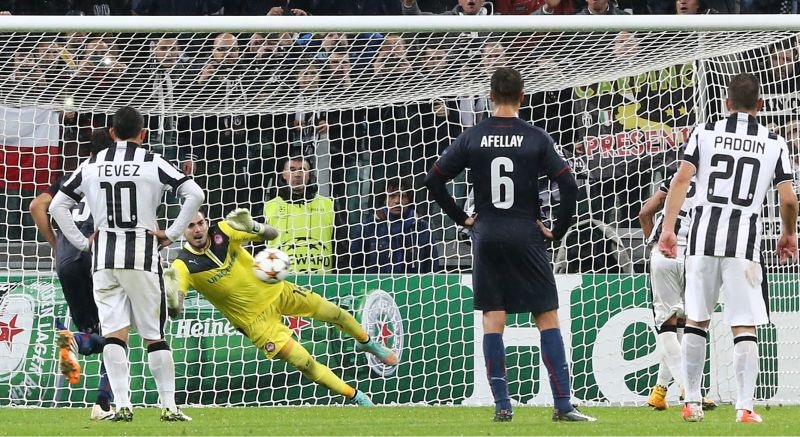 Ολυμπιακός: Ο φύλακας-άγγελος Ρομπέρτο (videos+photos)