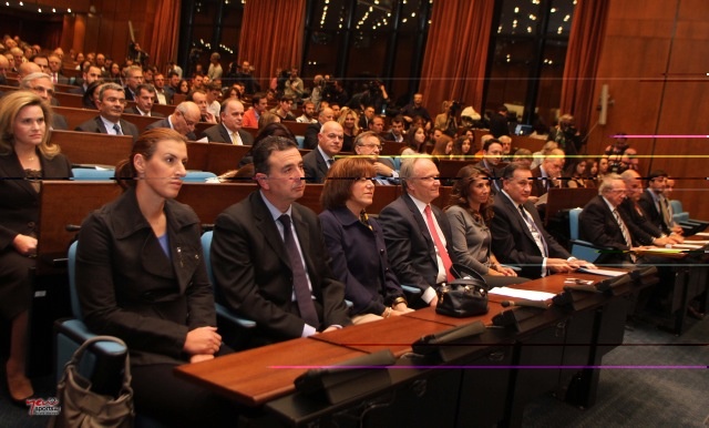 «Υιοθετήστε έναν αθλητή για το 2016» (photos)