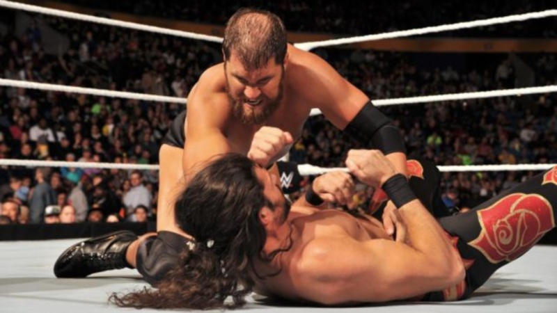 Superstars: Προβλήματα με τον… λαγό για Curtis Axel (videos+photos)